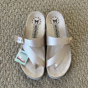 Mephisto Helen sandals NWT - Light Tan